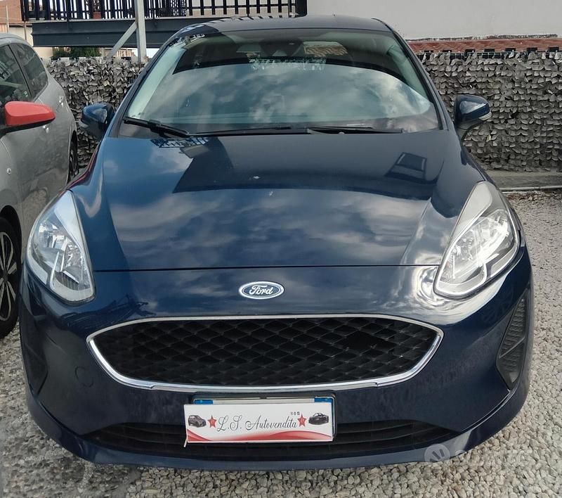 Usata Ford Fiesta Vignale 117 CV (86 kW) 2018 Blu Berlina