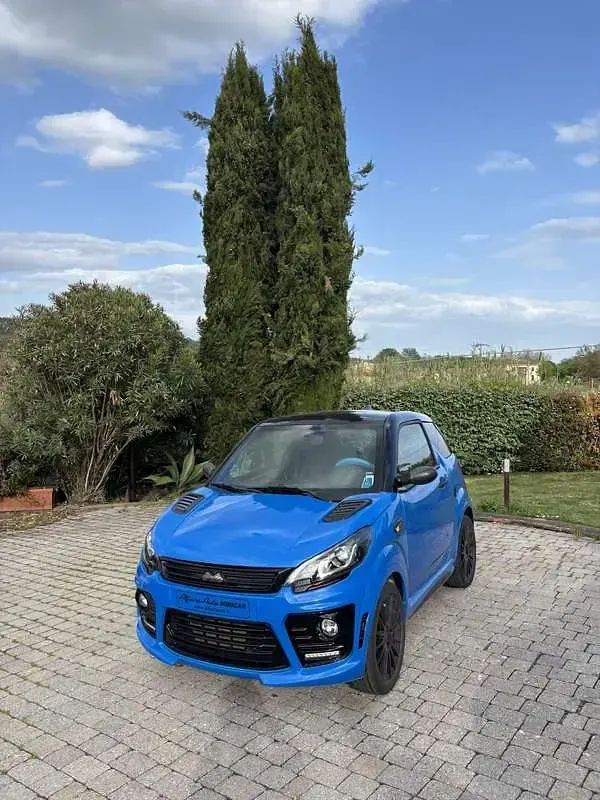 Begagnad Ligier JS50 2021 Halvkombi