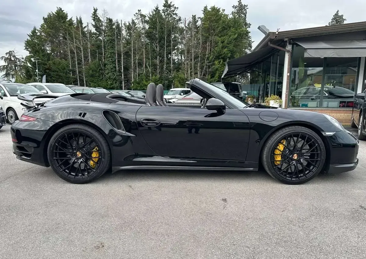 Usata Porsche 911 Turbo S Cabriolet 560 CV (411 kW) 2016 Nero Cabrio