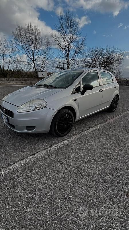 Usata Fiat Grande Punto 209 CV (153 kW) 2012 Grigio Utilitaria