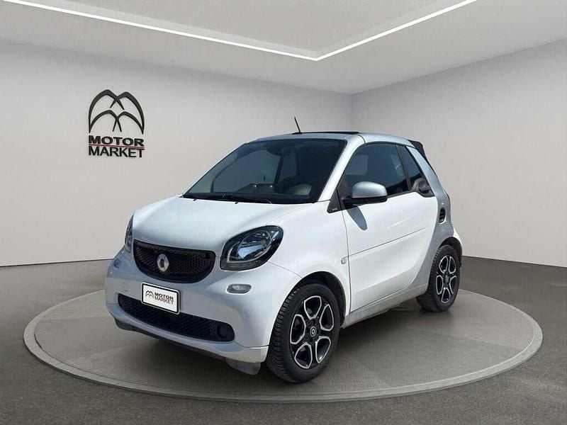 Bianco Usata 2019 Smart ForTwo Cabrio Passion Cabrio | 14.300 € (Ottimo prezzo) - Immagine 1/4