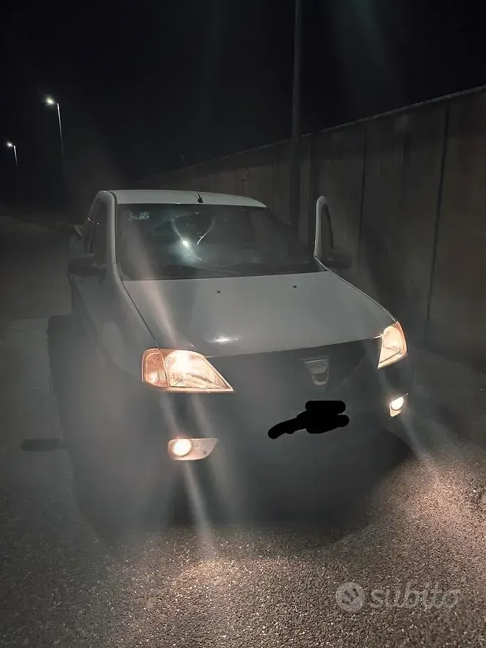 Usata Dacia Logan 75 CV (55 kW) 2010 Bianco Pick-up