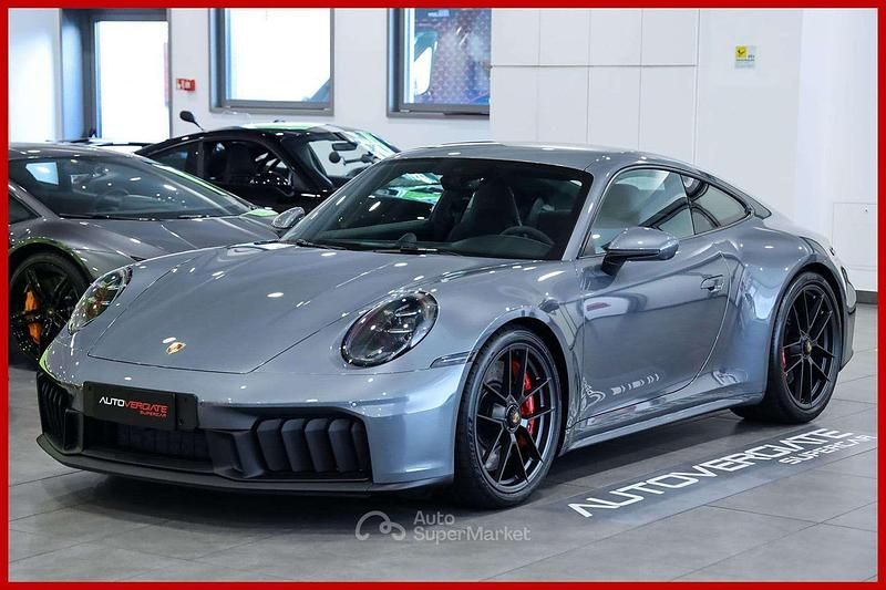 Nuova Porsche 911 541 CV (397 kW) 2026 Gray Coupé