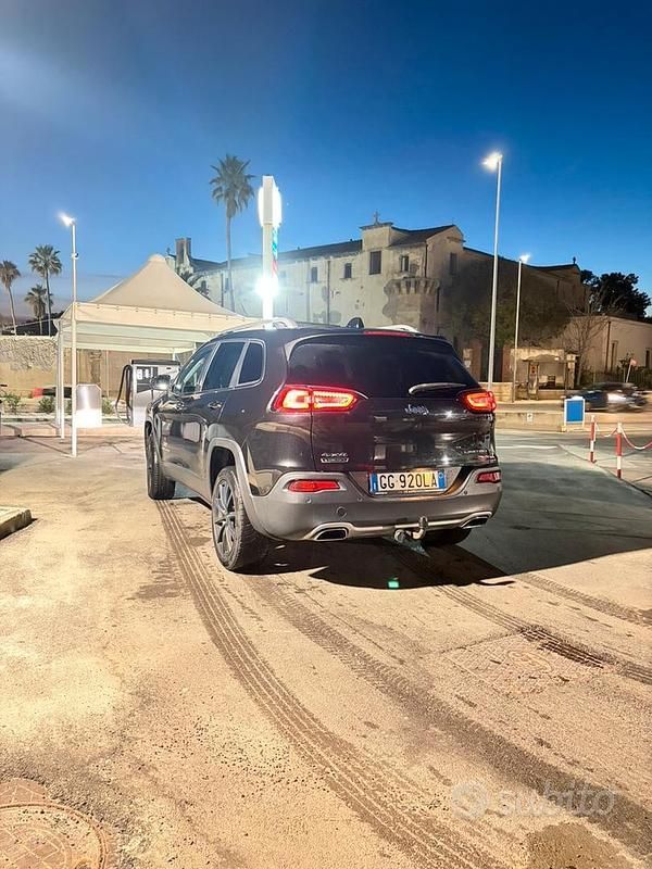 Usata Jeep Cherokee 200 CV (147 kW) 2016 Nero SUV