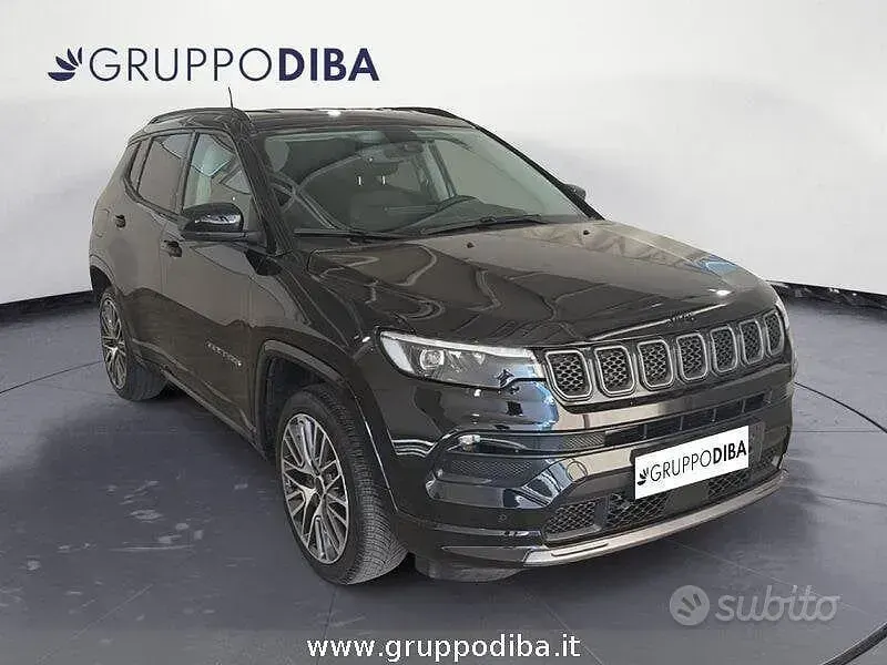 Käytetty Jeep Compass Summit 131 HP (96 kW) 2025 Musta Katumaasturi