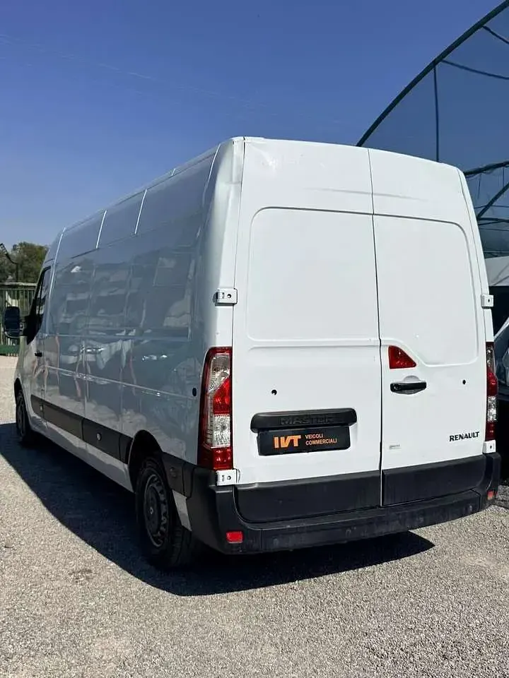 Usata Renault Master 145 CV (106 kW) 2018 Bianco Furgone