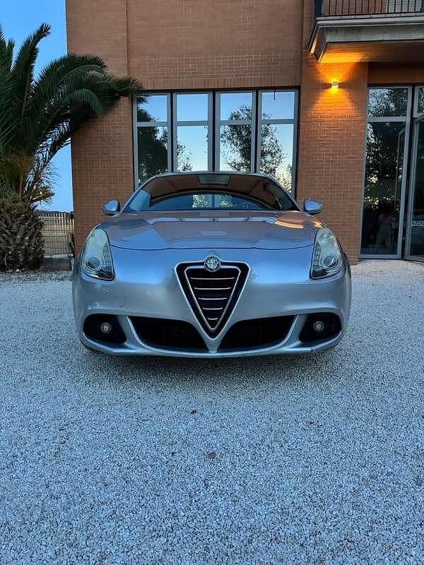 Usata Alfa Romeo Giulietta Progression 105 CV (77 kW) 2012 Berlina