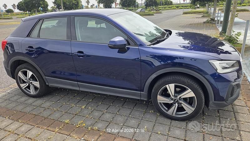 Usata Audi Q2 150 CV (110 kW) 2021 Blu SUV
