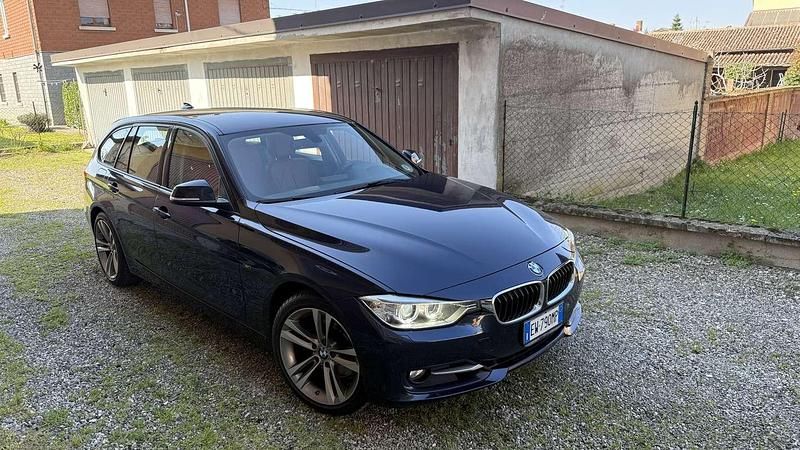 Usata BMW 330 Sport Line 258 CV (189 kW) 2014 Station wagon