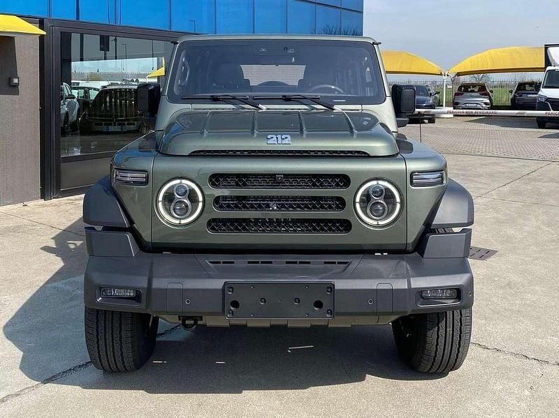 Nuova EMC 212 218 CV (160 kW) 2025 Nero SUV