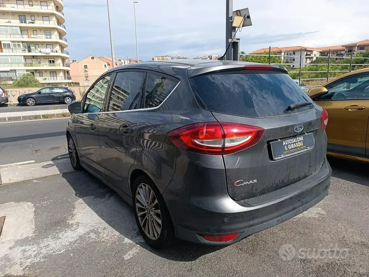 Usata Ford C-MAX Titanium 120 CV (88 kW) 2016 Grigio Monovolume