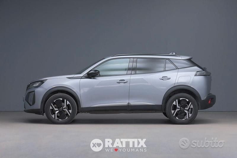 Usata Peugeot 2008 Allure 131 CV (96 kW) 2023 Grigio artense SUV
