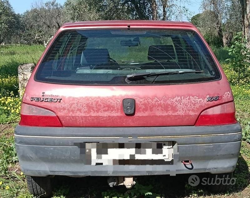 Usata Peugeot 106 50 CV (36 kW) 1998 Rosso Utilitaria