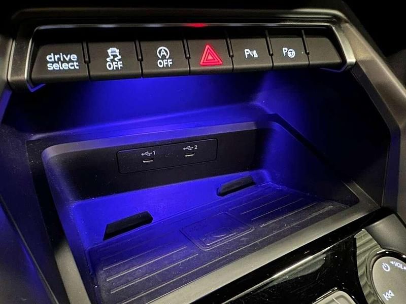 Usata Audi A3 Sport 150 CV (110 kW) 2021 Grigio Berlina