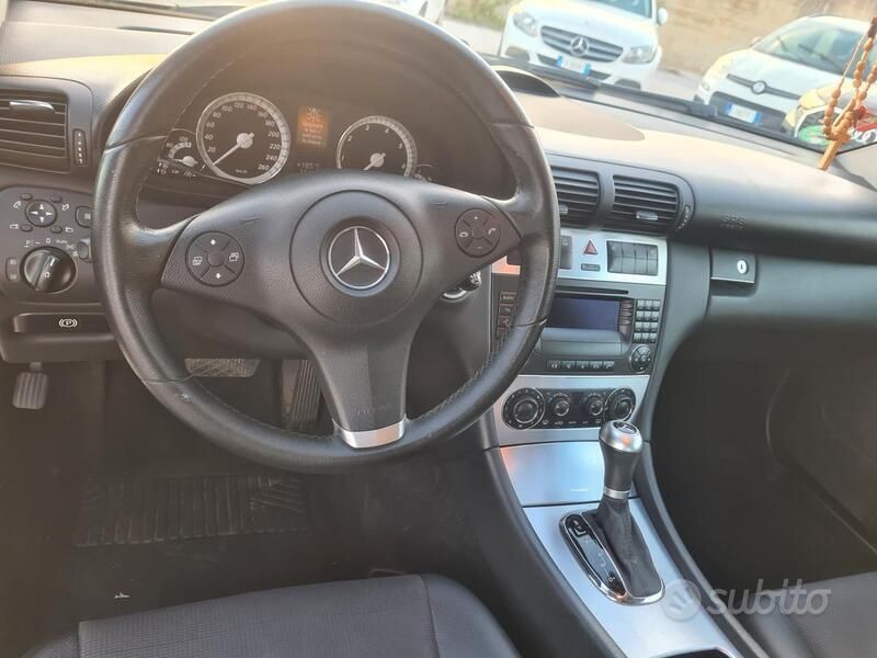 Usata Mercedes CLC180 Chrome 143 CV (105 kW) 2009 Nero Utilitaria