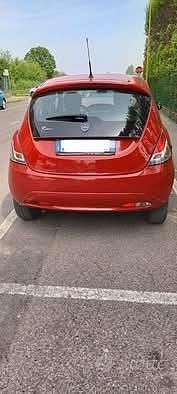 Usata Lancia Ypsilon 69 CV (50 kW) 2017 Rosso Utilitaria