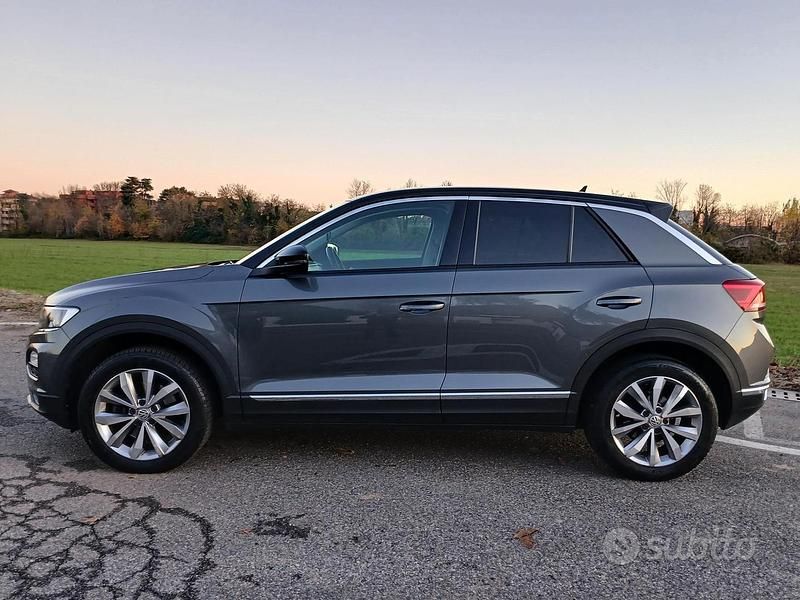 Usata VW T-Roc Style 150 CV (110 kW) 2019 Grigio SUV