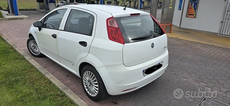 Usata Fiat Grande Punto 2007 Bianco Utilitaria