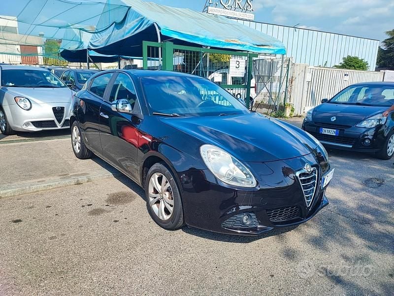 Usata Alfa Romeo Giulietta Distinctive 170 CV (125 kW) 2012 Nero Utilitaria