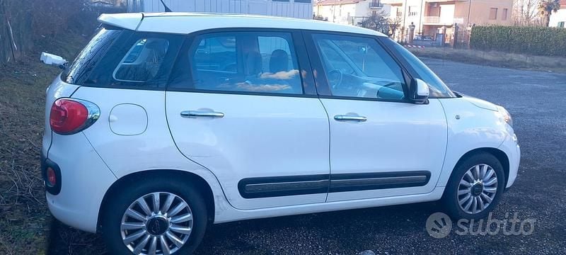 Usata Fiat 500L Lounge 95 CV (69 kW) 2017 Bianco Monovolume