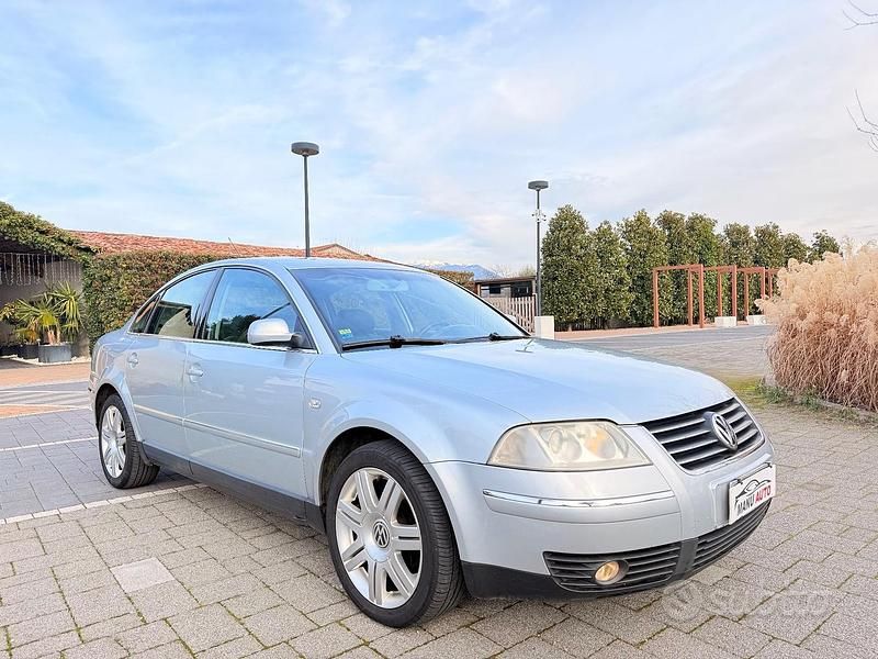 Usata VW Passat 130 CV (95 kW) 2003 Grigio Berlina
