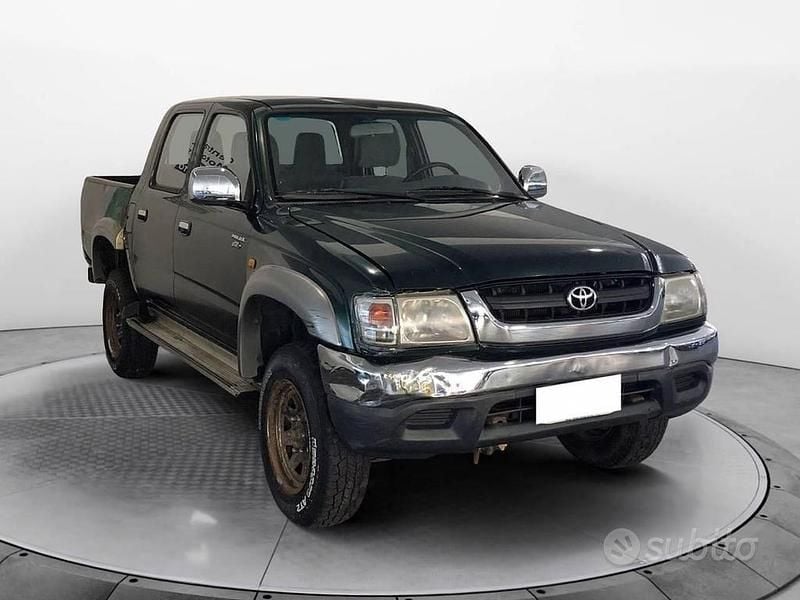 Usata Toyota HiLux 2003 Verde Pick-up