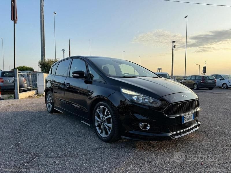 Other Usata 2018 Ford S-MAX Vignale Monovolume | 13.000 € (Super prezzo) - Immagine 1/4
