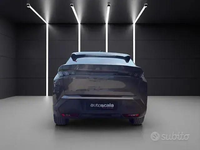 Usata Peugeot 3008 Allure 136 CV (100 kW) 2025 Gray SUV