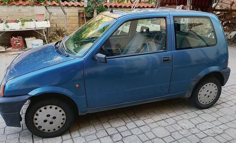 Käytetty Fiat Cinquecento 40 HP (29 kW) 1993 Sininen Viistoperä