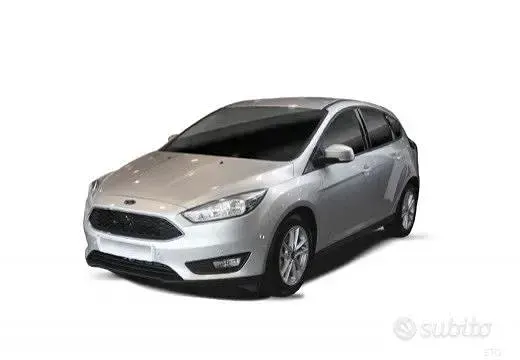 Usata Ford Focus ST-Line 120 CV (88 kW) 2017 Bianco Berlina