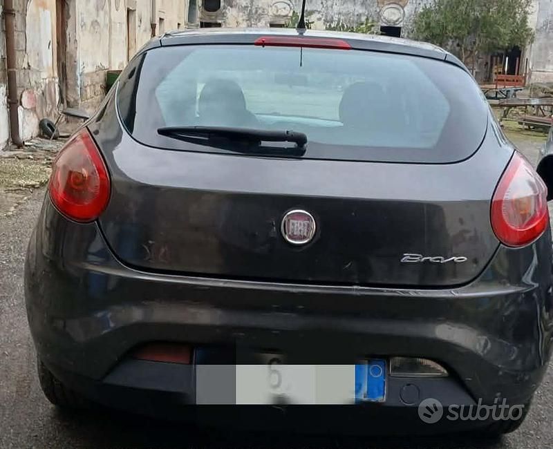 Usata Fiat Bravo 105 CV (77 kW) 2008 Marrone Utilitaria