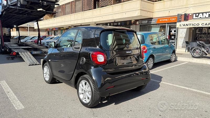Usata Smart ForTwo Coupé 90 CV (66 kW) 2019 Nero Coupé
