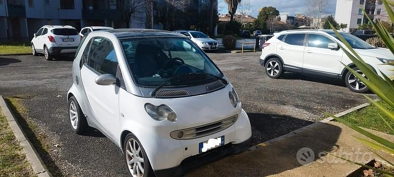 Usata Smart ForTwo Coupé 61 CV (44 kW) 2000 Bianco Coupé