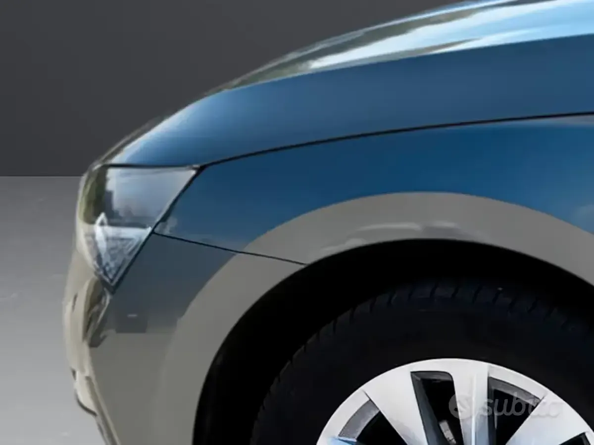 Usata Skoda Scala Ambition 95 CV (69 kW) 2023 Grigio Utilitaria