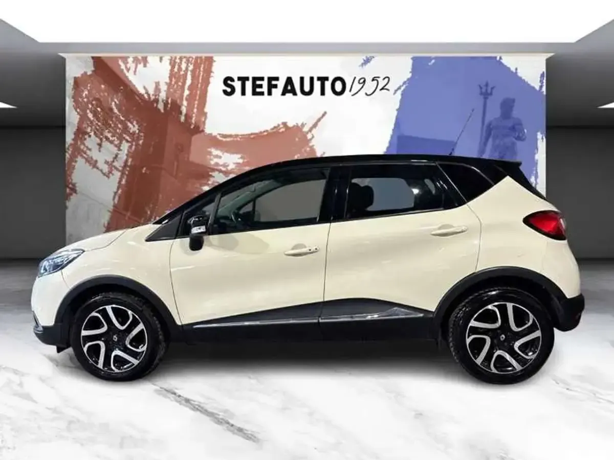 Usata Renault Captur 90 CV (66 kW) 2015 Grigio haria SUV