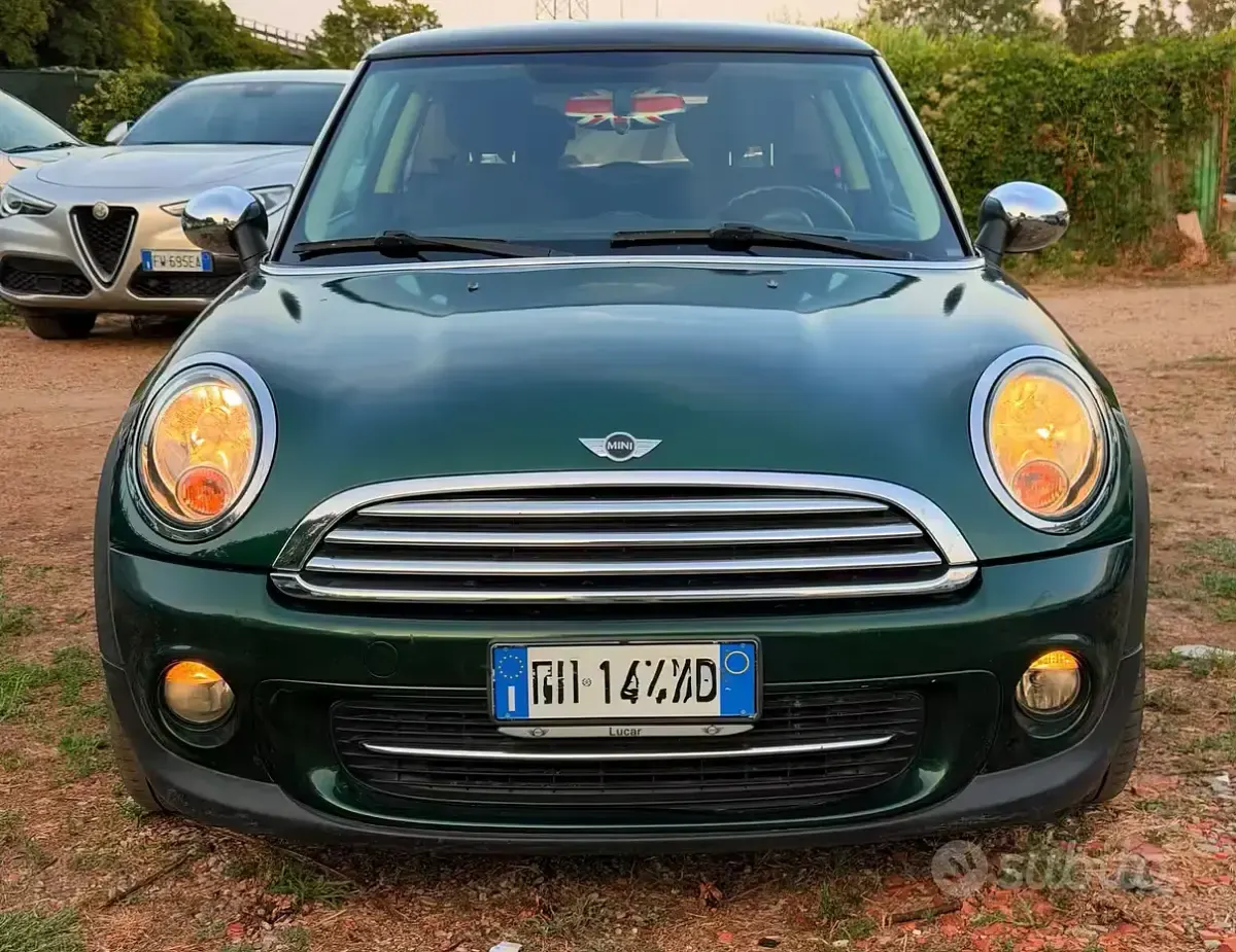 Usata Mini Cooper 122 CV (89 kW) 2011 Verde Utilitaria