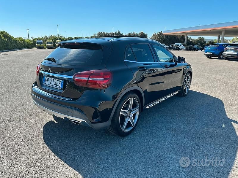 Usata Mercedes GLA200 Premium 136 CV (100 kW) 2018 Nero SUV