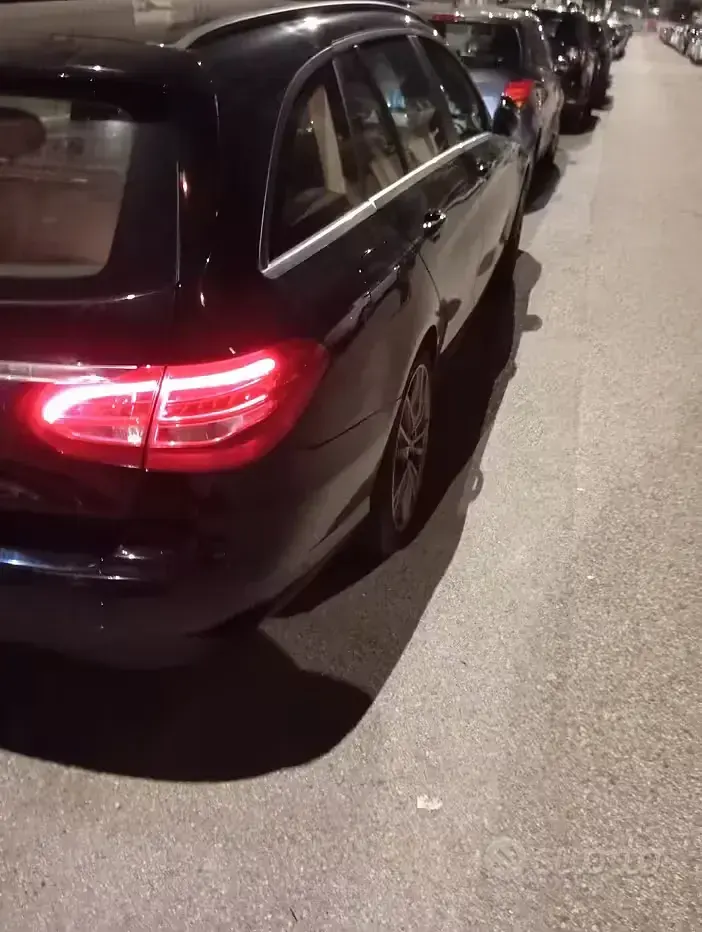 Usata Mercedes C180 116 CV (85 kW) 2015 Nero Station wagon
