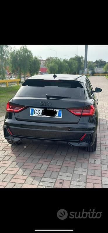 Usata Audi A1 Sportback S-Line 95 CV (69 kW) 2023 Nero Utilitaria