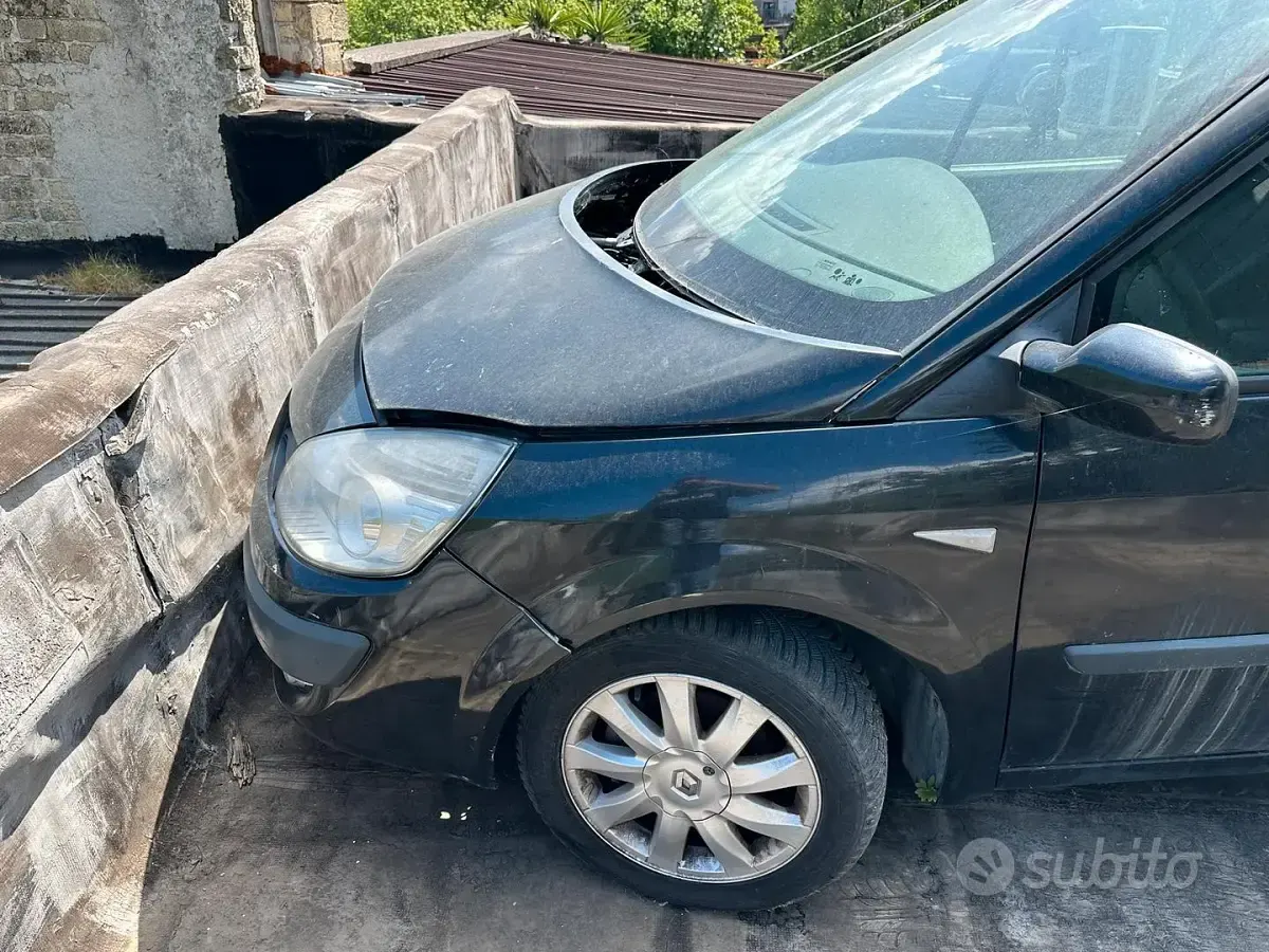 Usata Renault Scenic E-Tech 2007 Nero Utilitaria