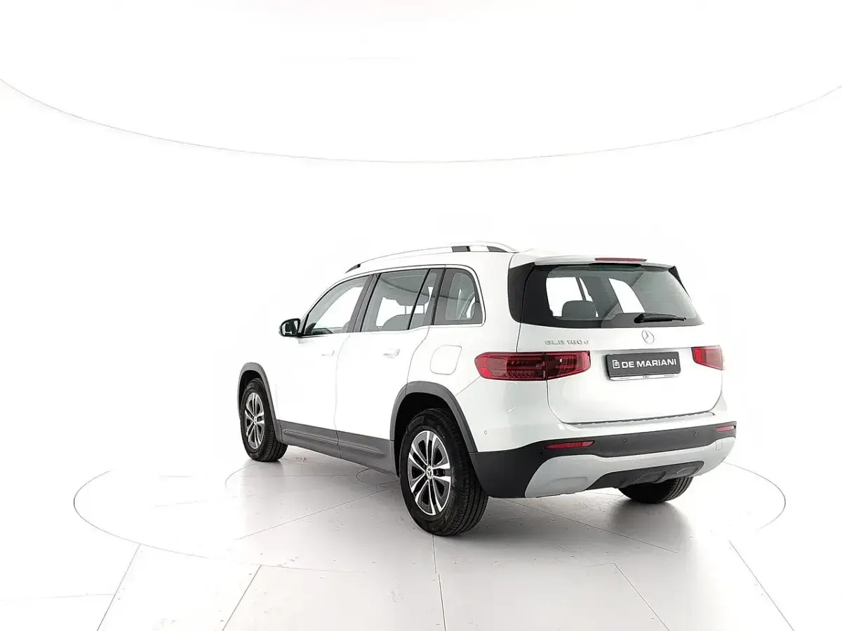 Usata Mercedes GLB180 Advanced 116 CV (85 kW) 2025 Bianco polare SUV