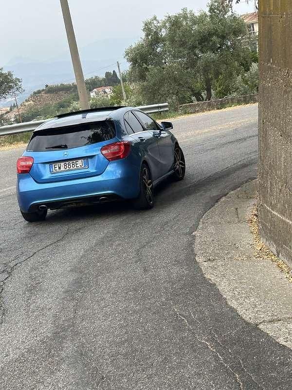 Usata Mercedes A180 Premium 109 CV (80 kW) 2014 Berlina