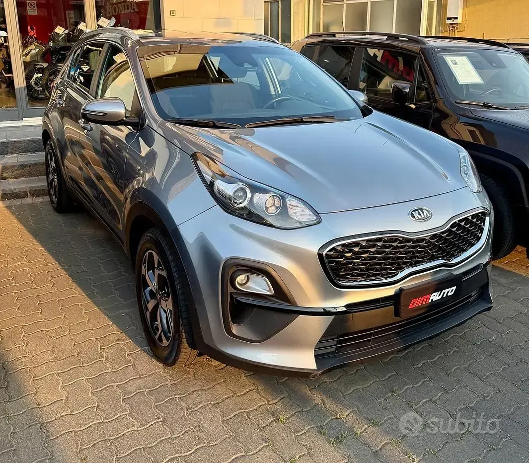 Usata Kia Sportage Style 136 CV (100 kW) 2021 Grigio SUV
