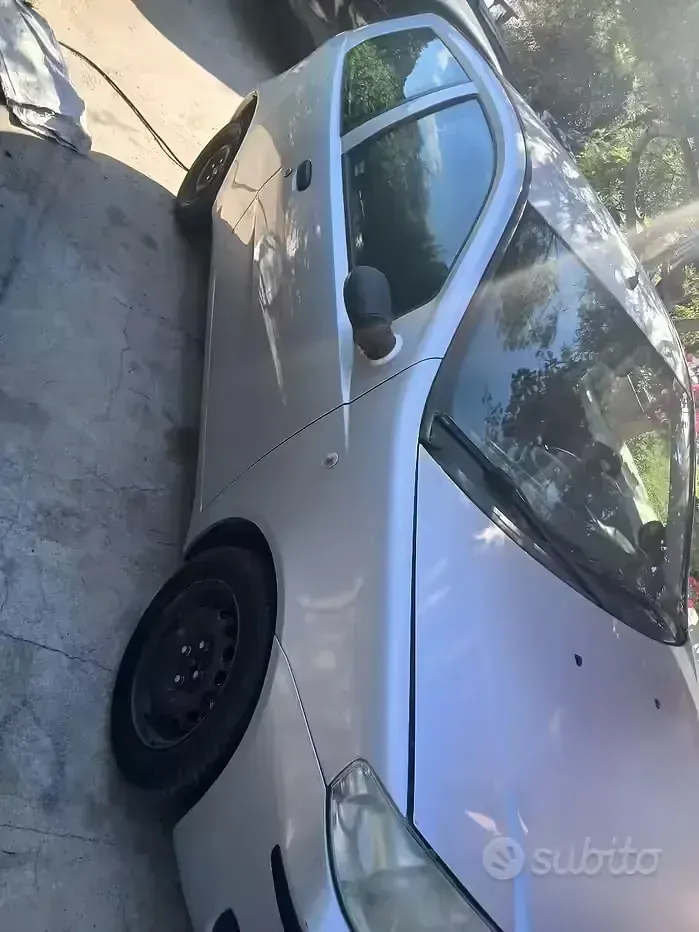 Usata Fiat Punto 69 CV (50 kW) 2007 Grigio Utilitaria