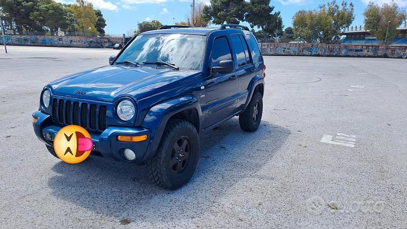 Usata Jeep Cherokee 142 CV (104 kW) 2004 Blu SUV