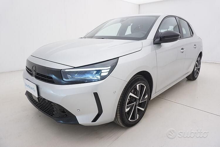 Usata Opel Corsa 101 CV (74 kW) 2025 Grigio Berlina