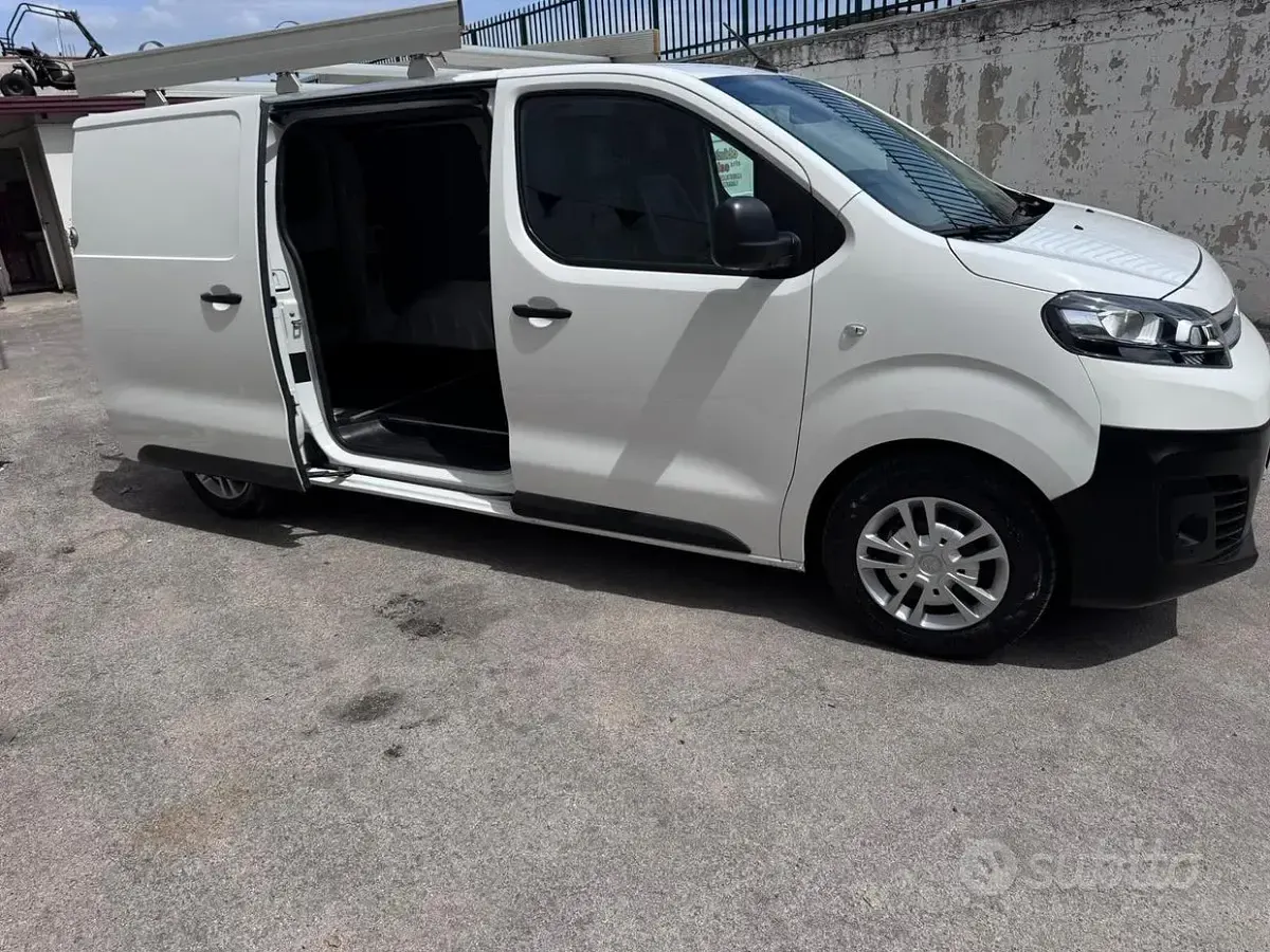 Usata Citroën Jumpy 90 CV (66 kW) 2021 Bianco Monovolume