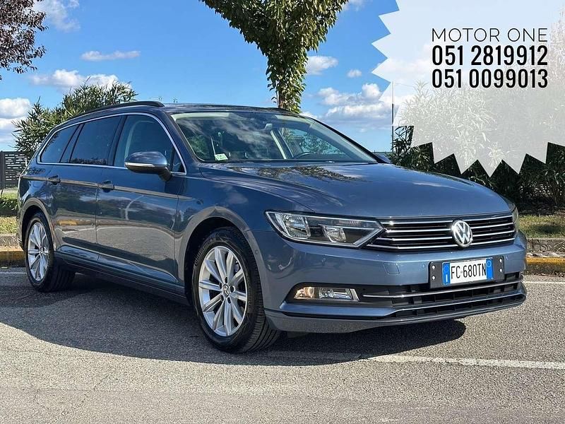 Usata VW Passat Comfortline 120 CV (88 kW) 2016 Grigio Station wagon
