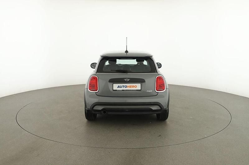 Usata Mini ONE Essential 75 CV (55 kW) 2022 Grigio Utilitaria