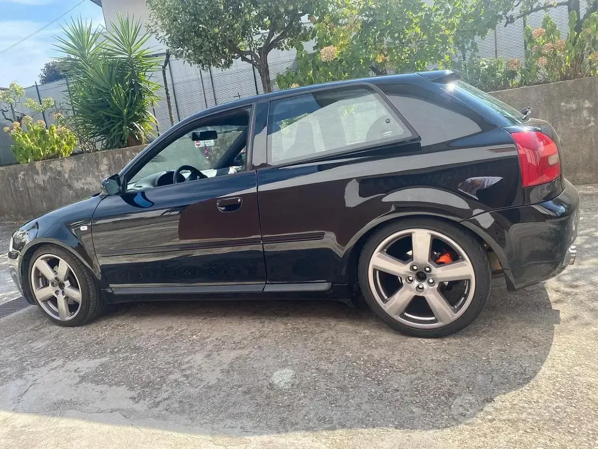 Usata Audi S3 210 CV (154 kW) 1999 Nero Utilitaria